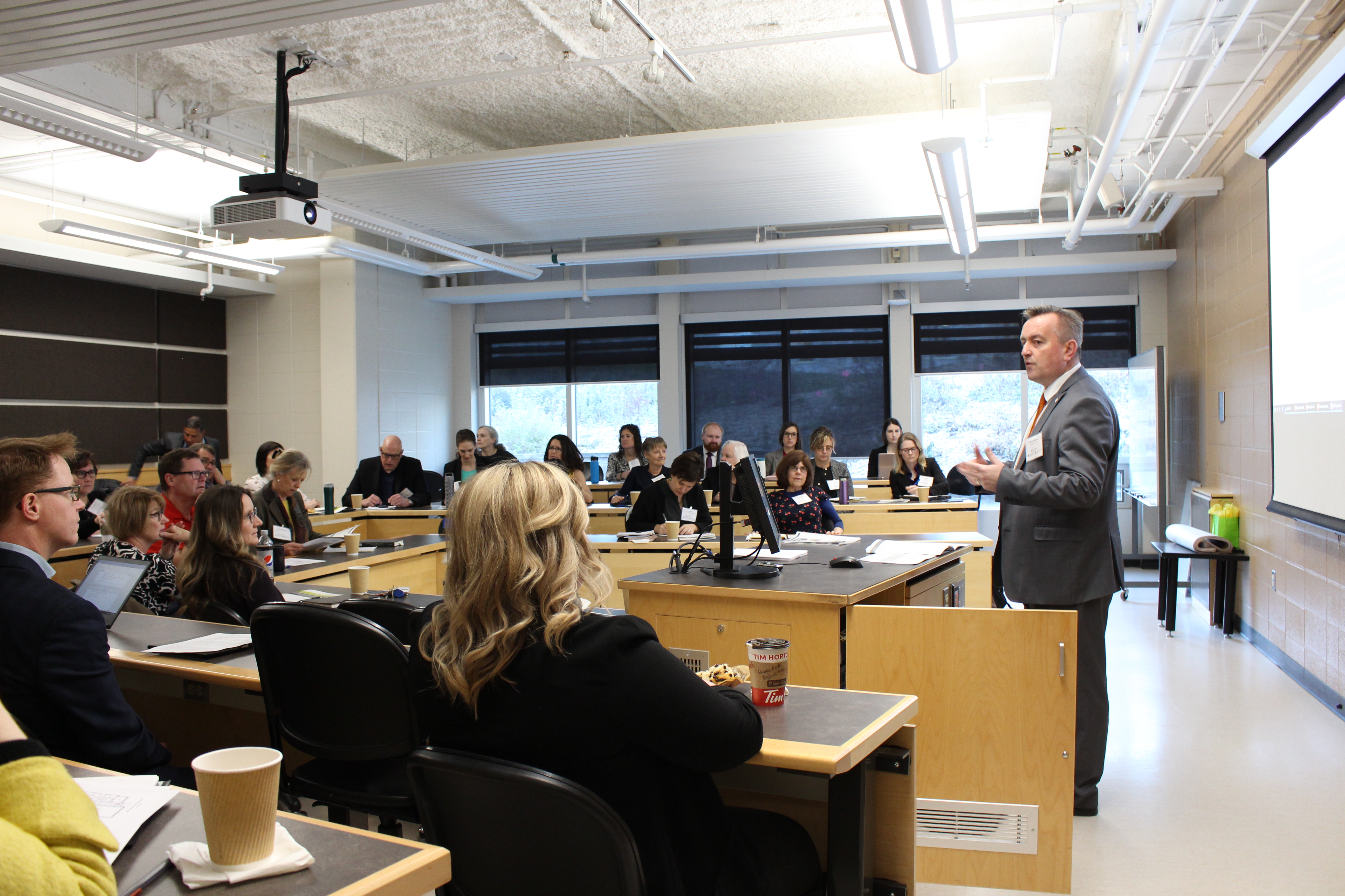 Dean Phillipson welcomes attendees to Medical-Legal Partnerships event on Oct. 17.