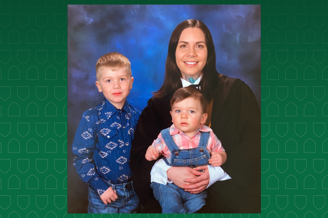 USask Class of 2023 graduate Jorie Halcro with her children Billy-Ray and Bobcat. (Photo: Academy Portraits)